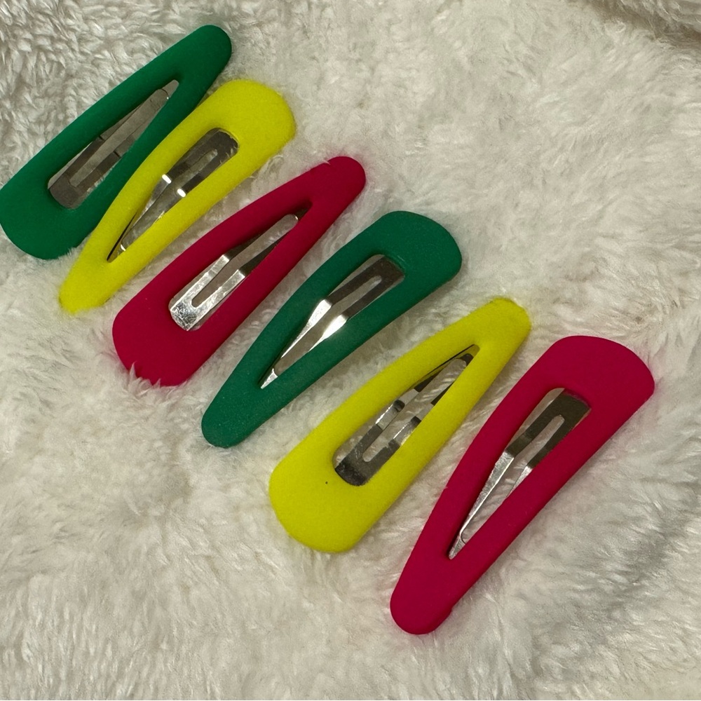 Colorful clips